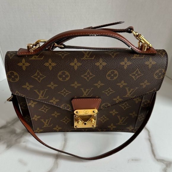 Authentic Very Rare Crossbody/ Shoulder Bag LOUIS
VUITTON "Monceau 26 - Picture 3 of 16